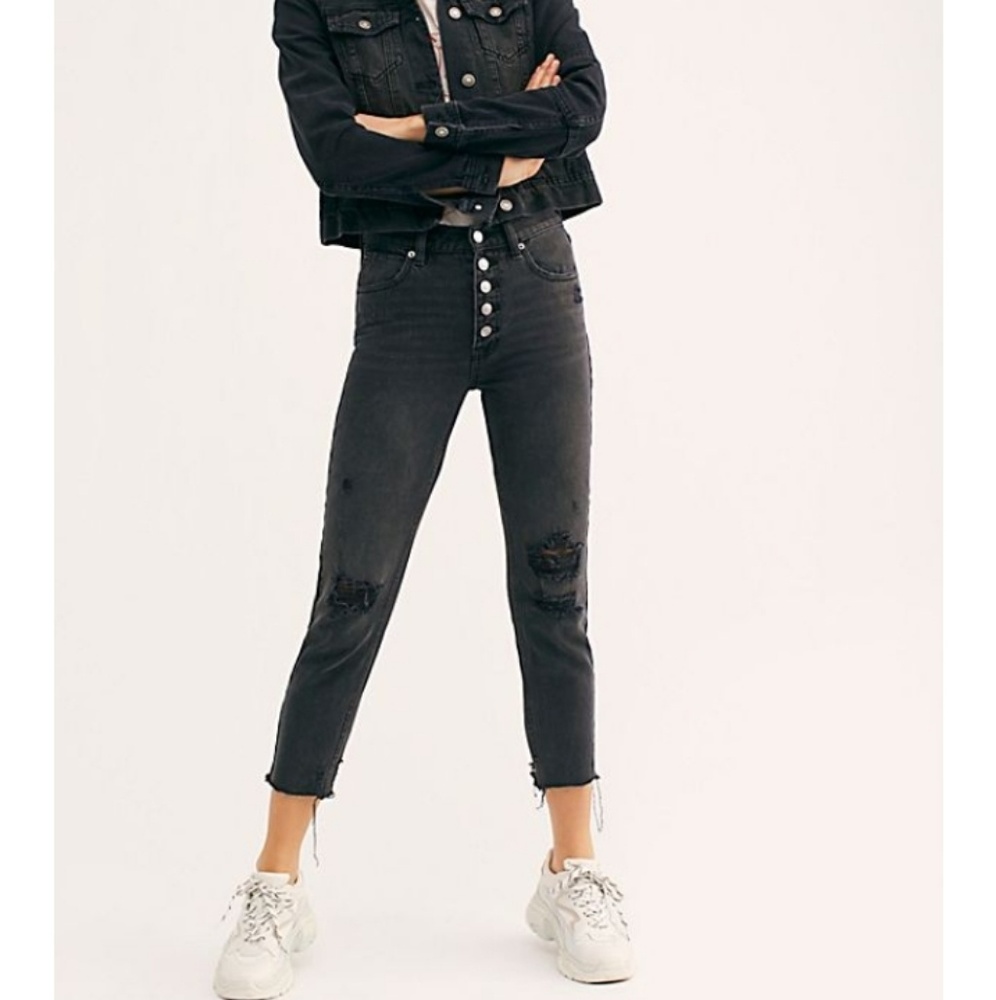 Blossom Rigid Distressed Denim Skinny Black Jeans